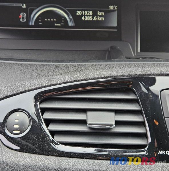 2012' Renault Scenic photo #5