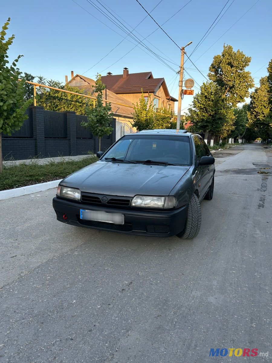 1993' Nissan Primera photo #2