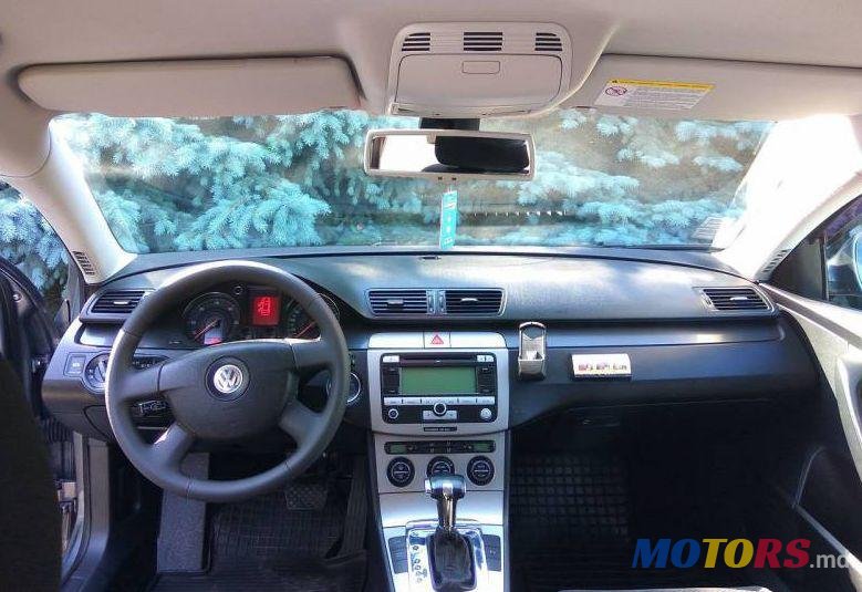 2007' Volkswagen Passat photo #1