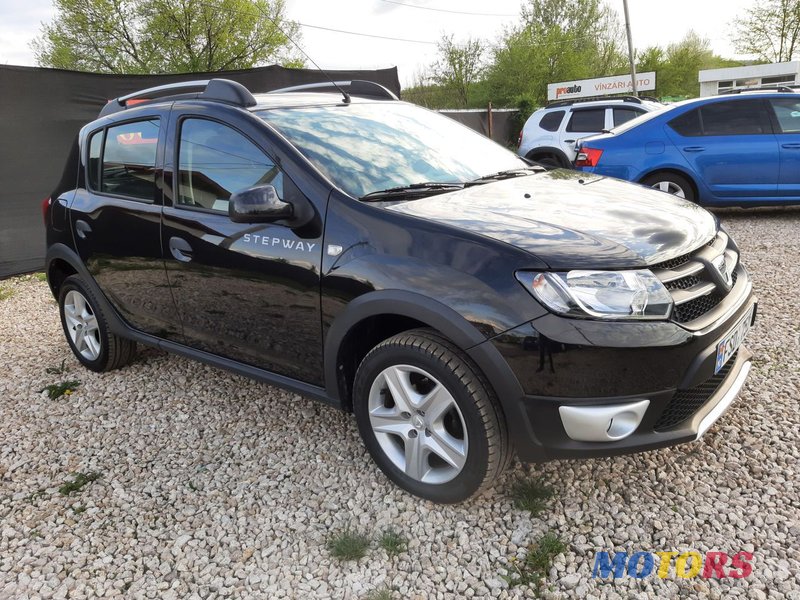 2014' Dacia Sandero Stepway photo #2