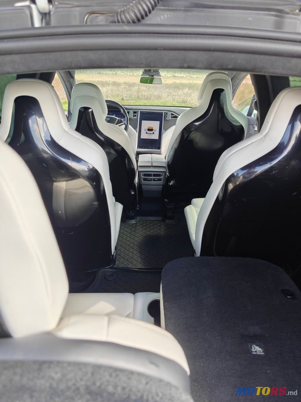 2016' Tesla Model X photo #5