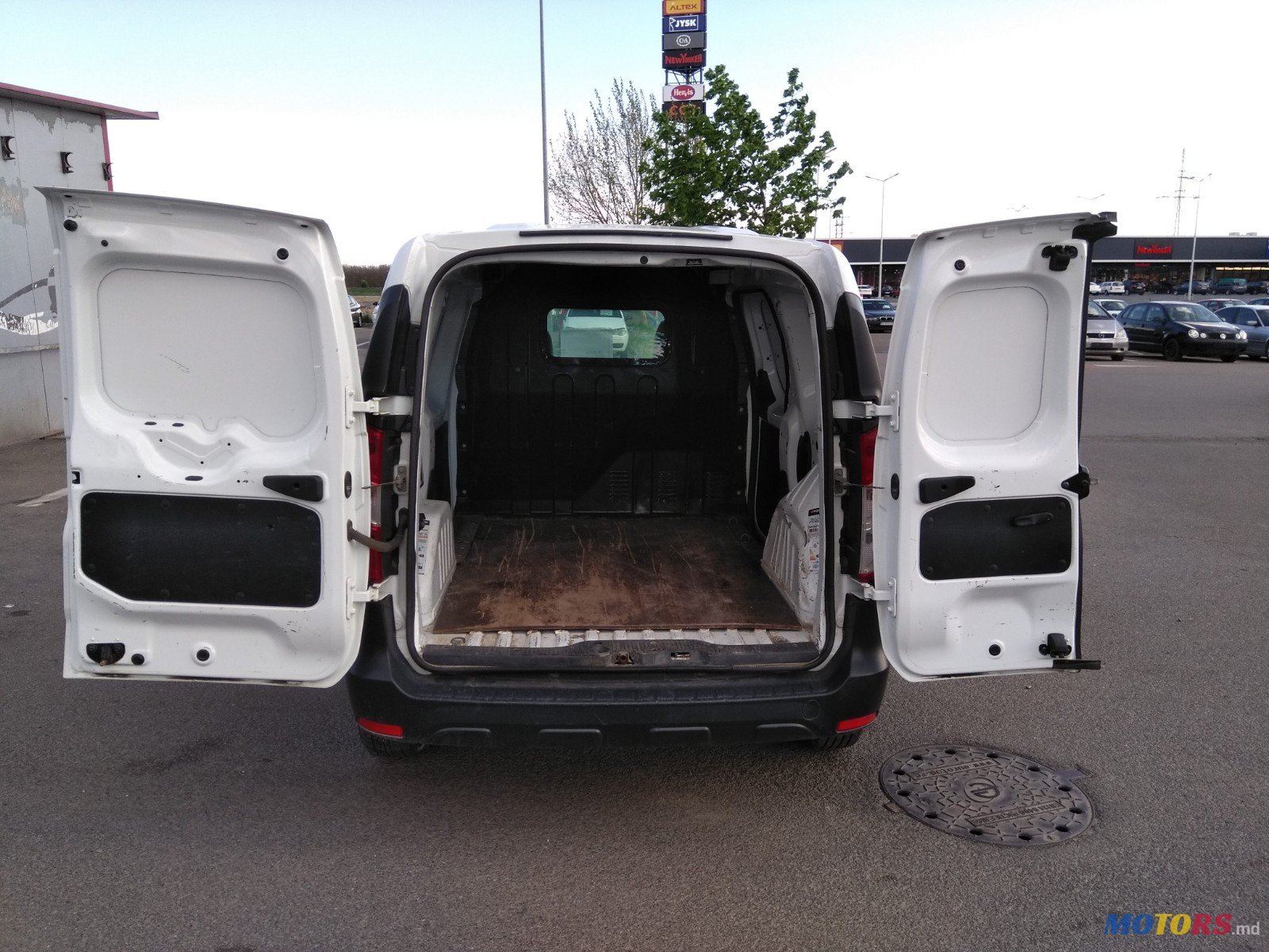 2013' Renault photo #1