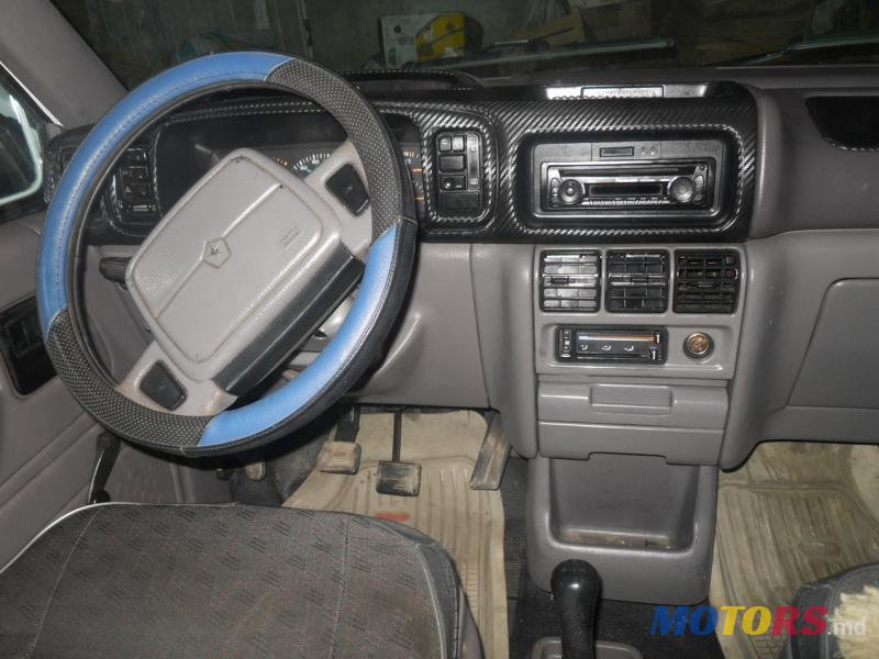 1995' Dodge Caravan photo #3