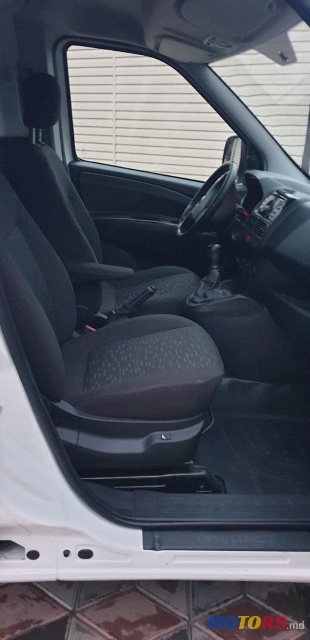 2014' Opel Combo photo #6