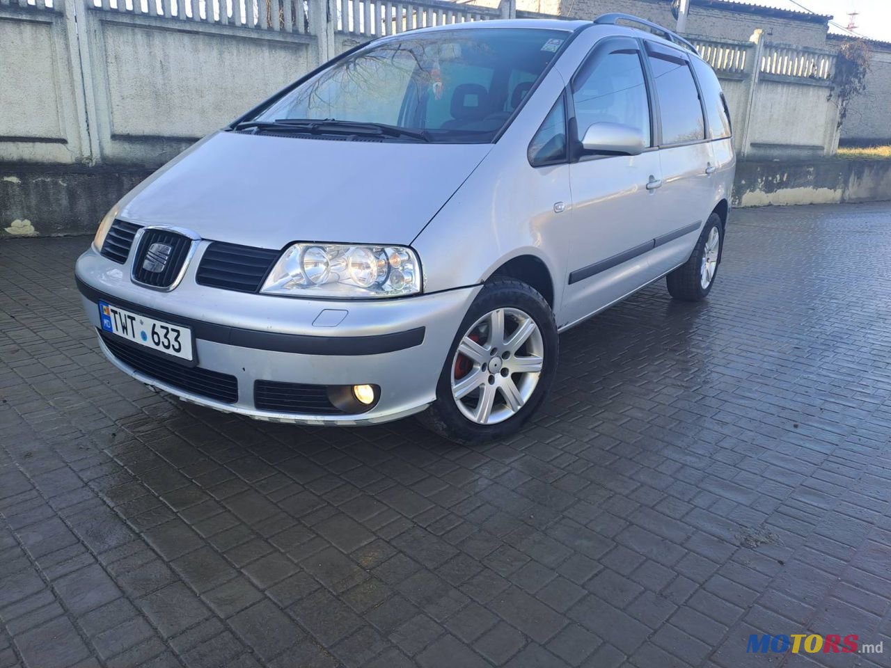 2002' Volkswagen Sharan photo #3