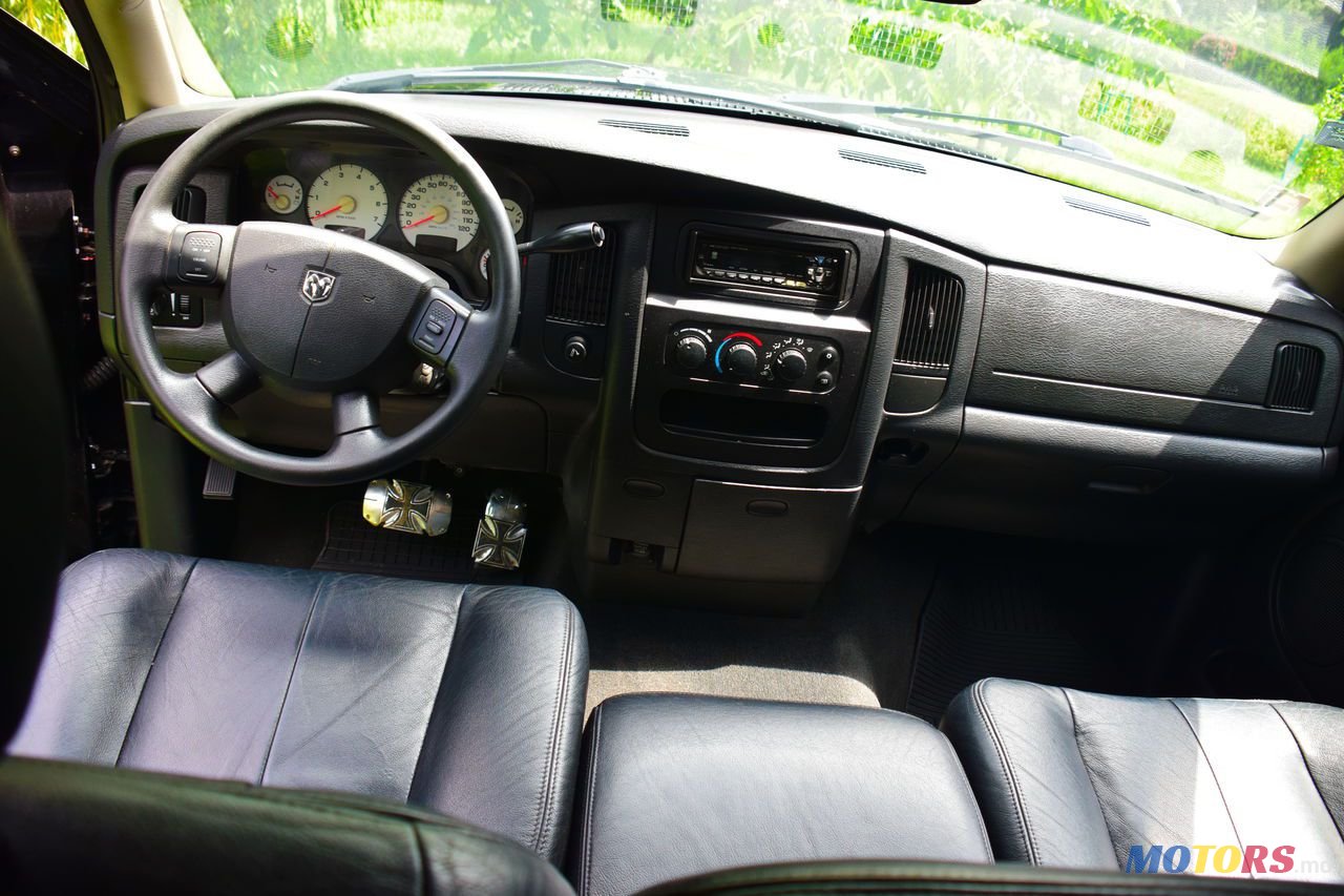 2004' Dodge Ram photo #4