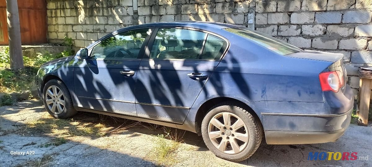 2006' Volkswagen Passat photo #1