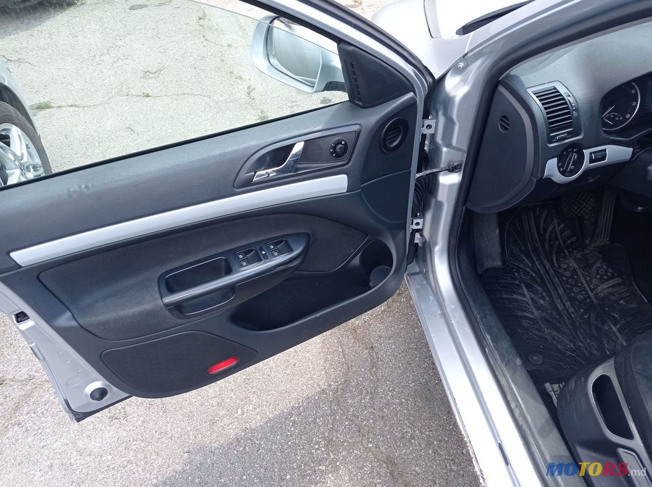 2009' Skoda Octavia photo #5