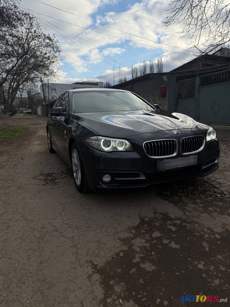 2015' BMW 5 Series photo #3