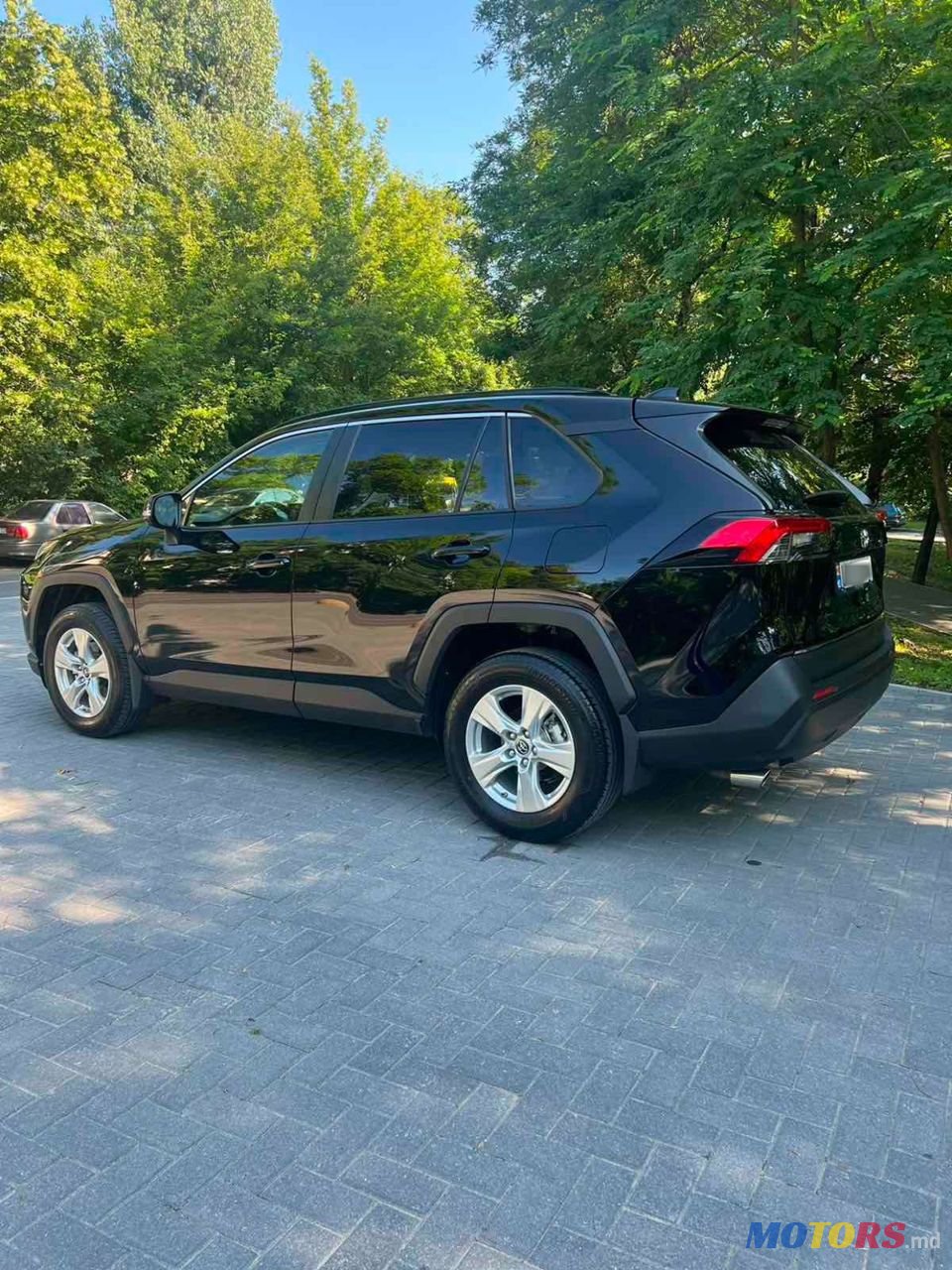 2020' Toyota RAV4 photo #5