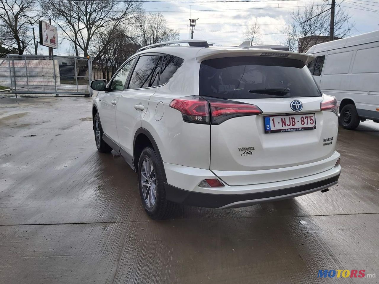 2016' Toyota RAV4 photo #5