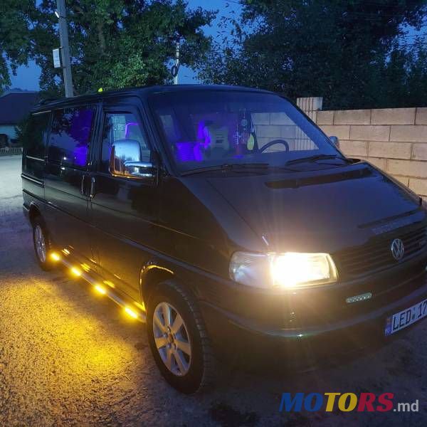 2000' Volkswagen Transporter photo #1