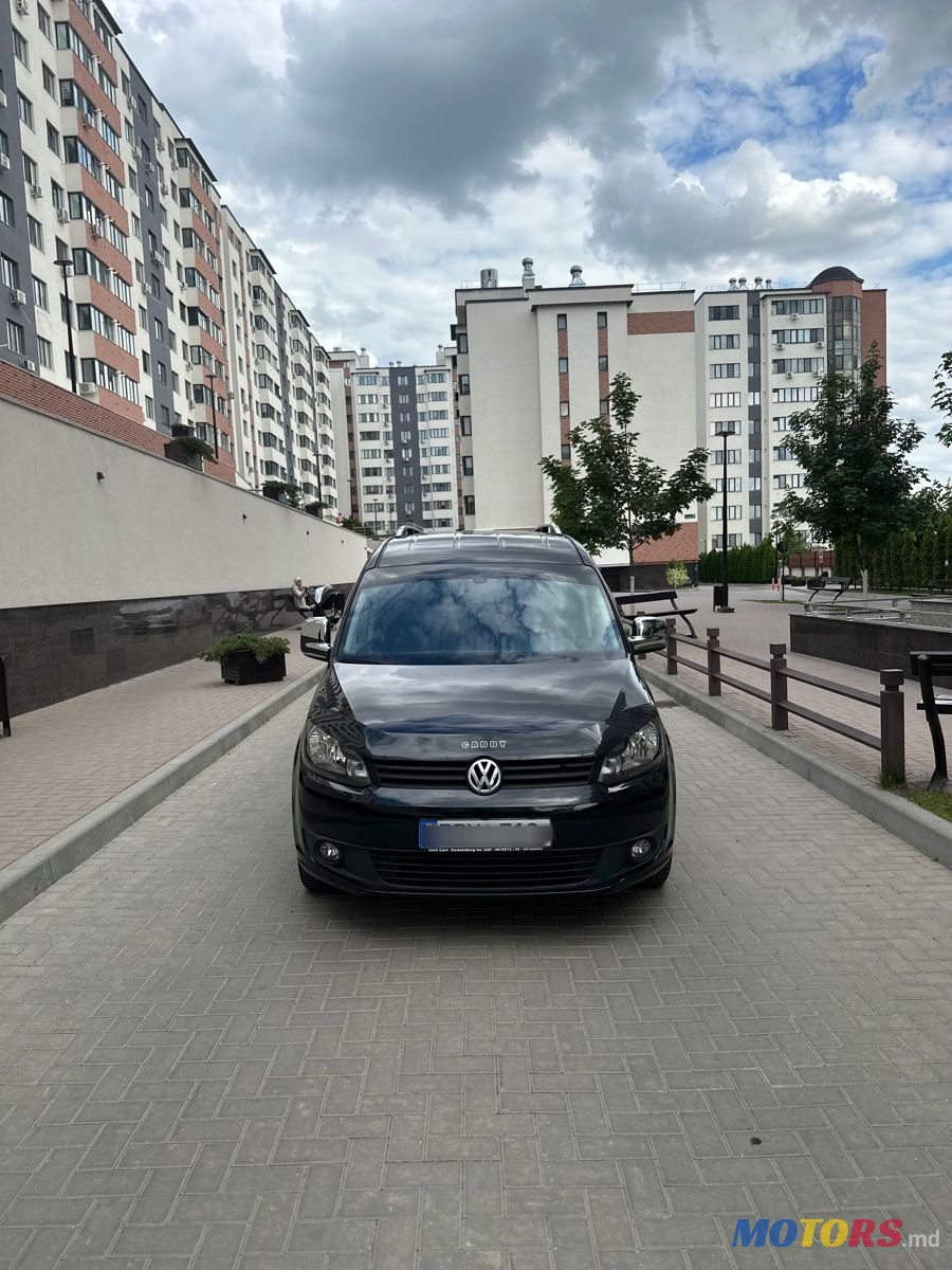 2015' Volkswagen Caddy photo #1