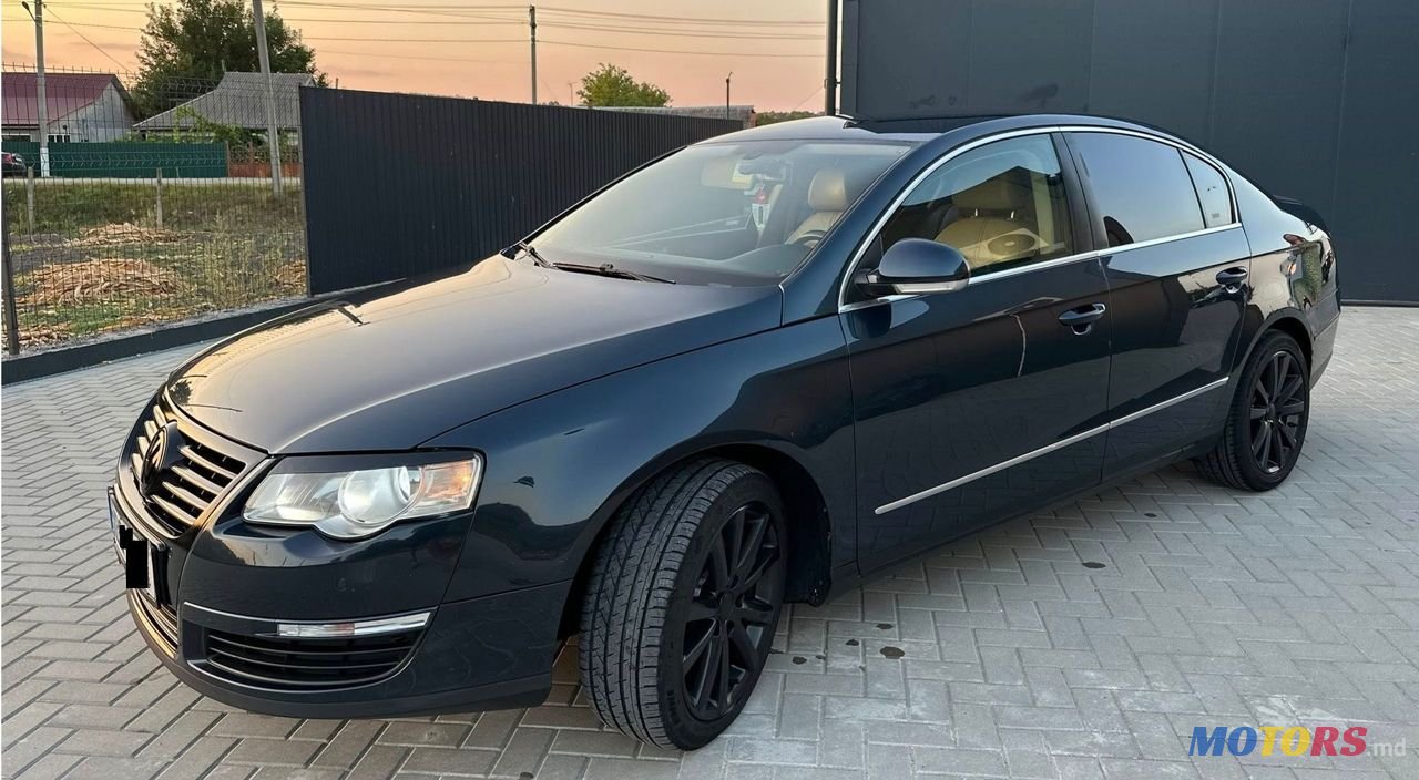 2007' Volkswagen Passat photo #3