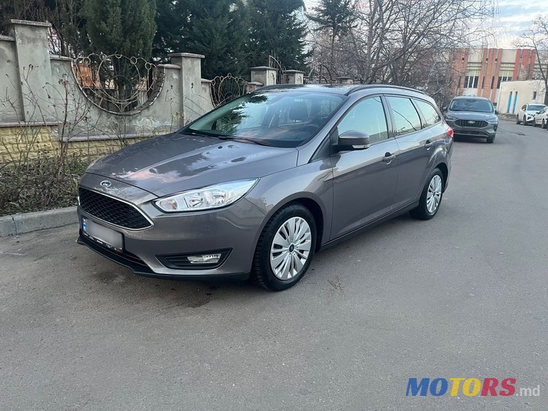 2015' Ford Focus photo #5