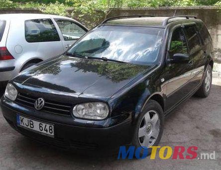 2003' Volkswagen Golf photo #1