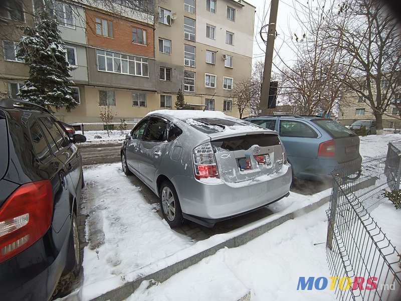 2006' Toyota Prius photo #3