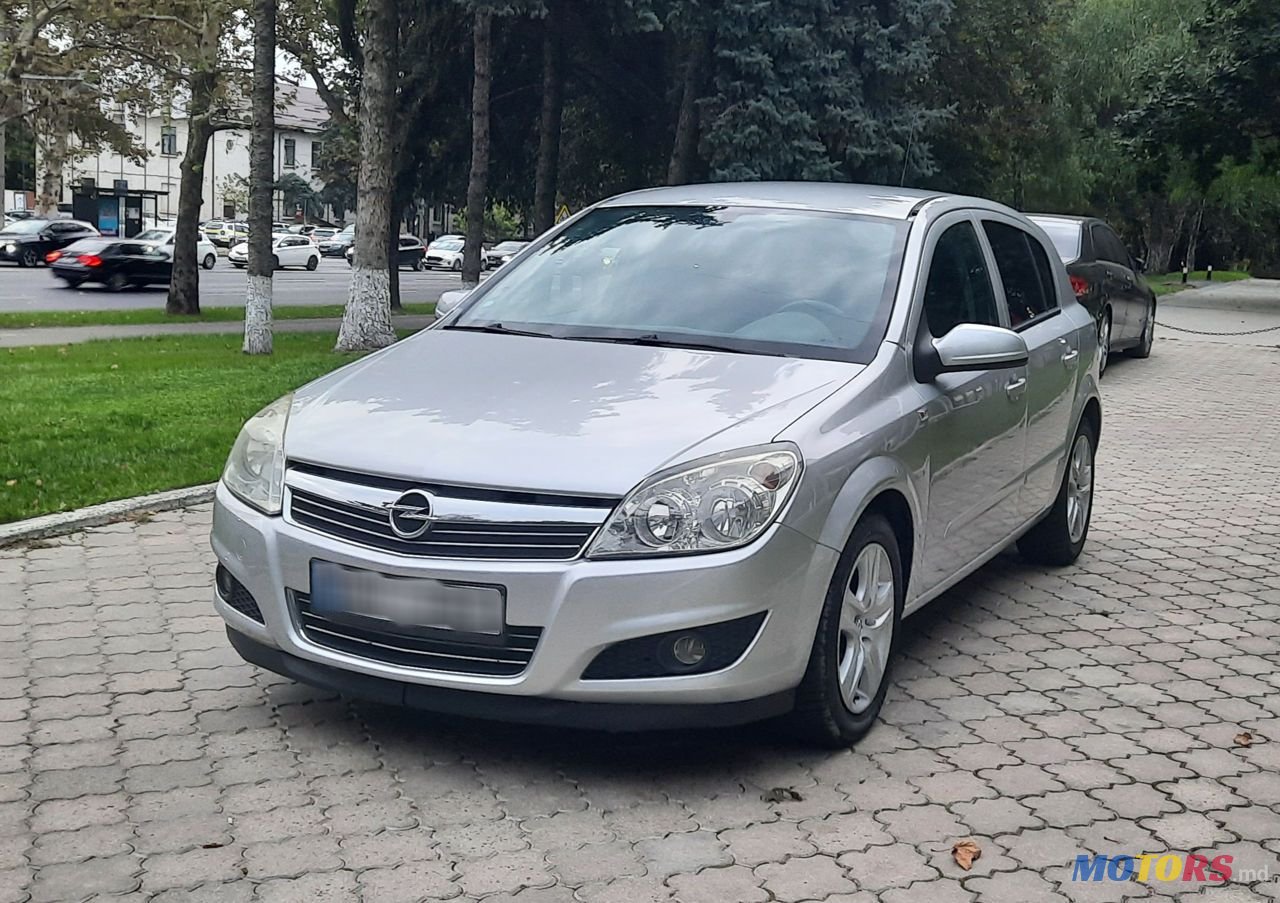2009' Opel Astra photo #1