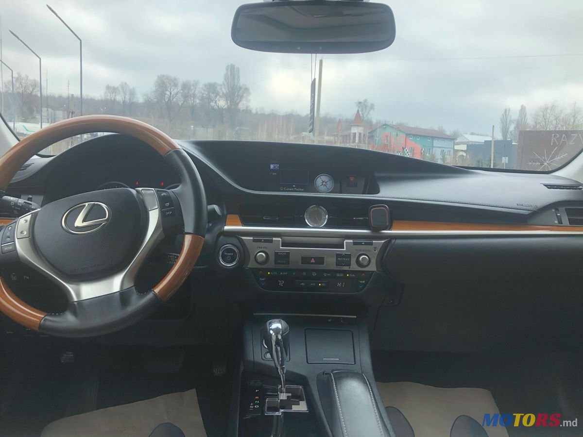 2013' Lexus Es Series photo #3