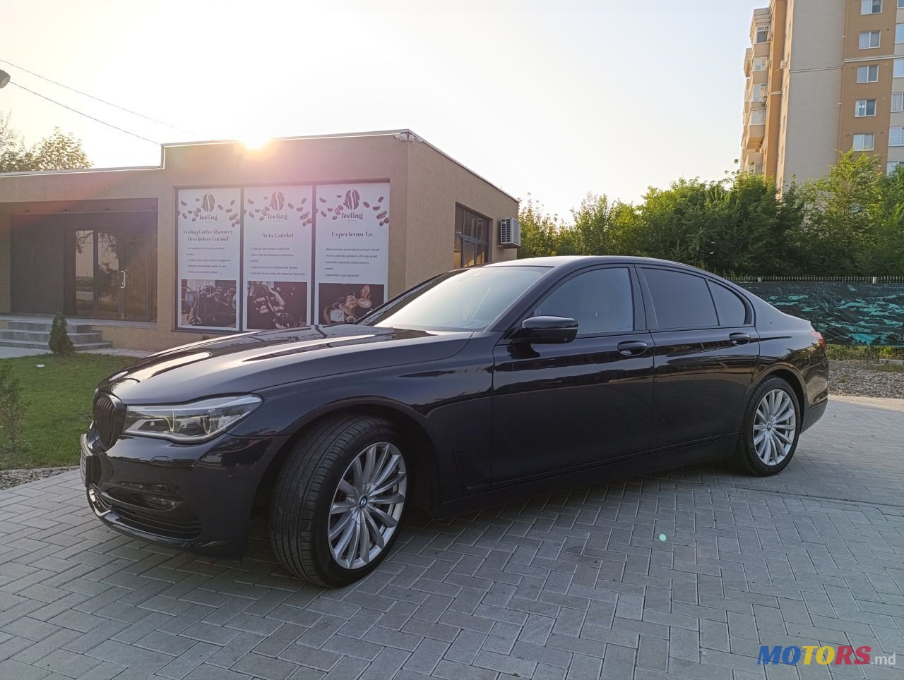 2015' BMW 7 Series photo #5