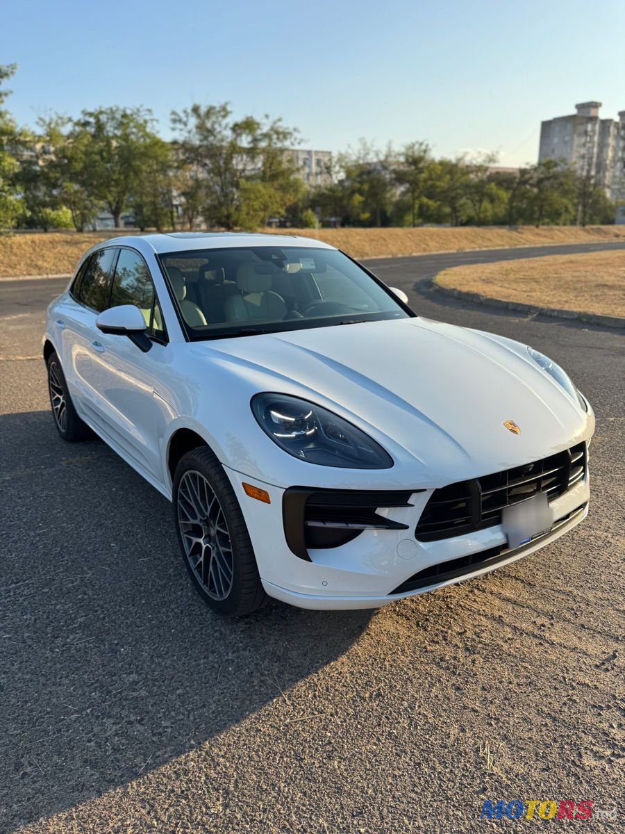 2019' Porsche Macan photo #1