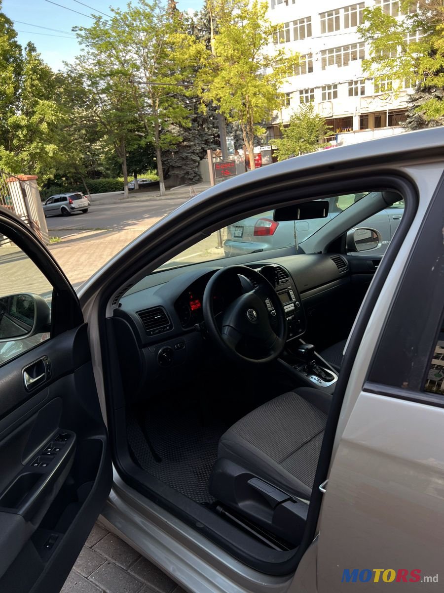 2007' Volkswagen Jetta photo #4