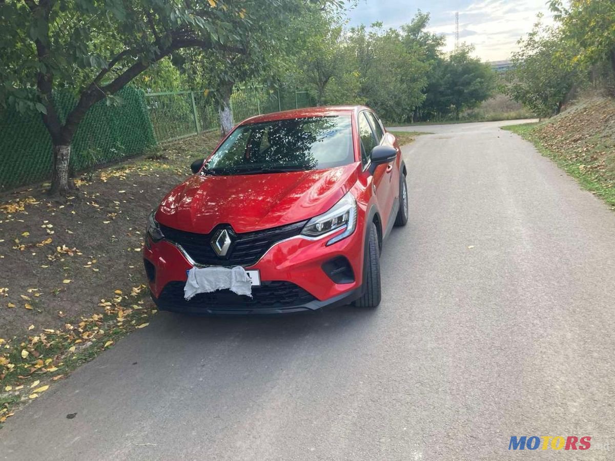 2021' Renault Captur photo #1