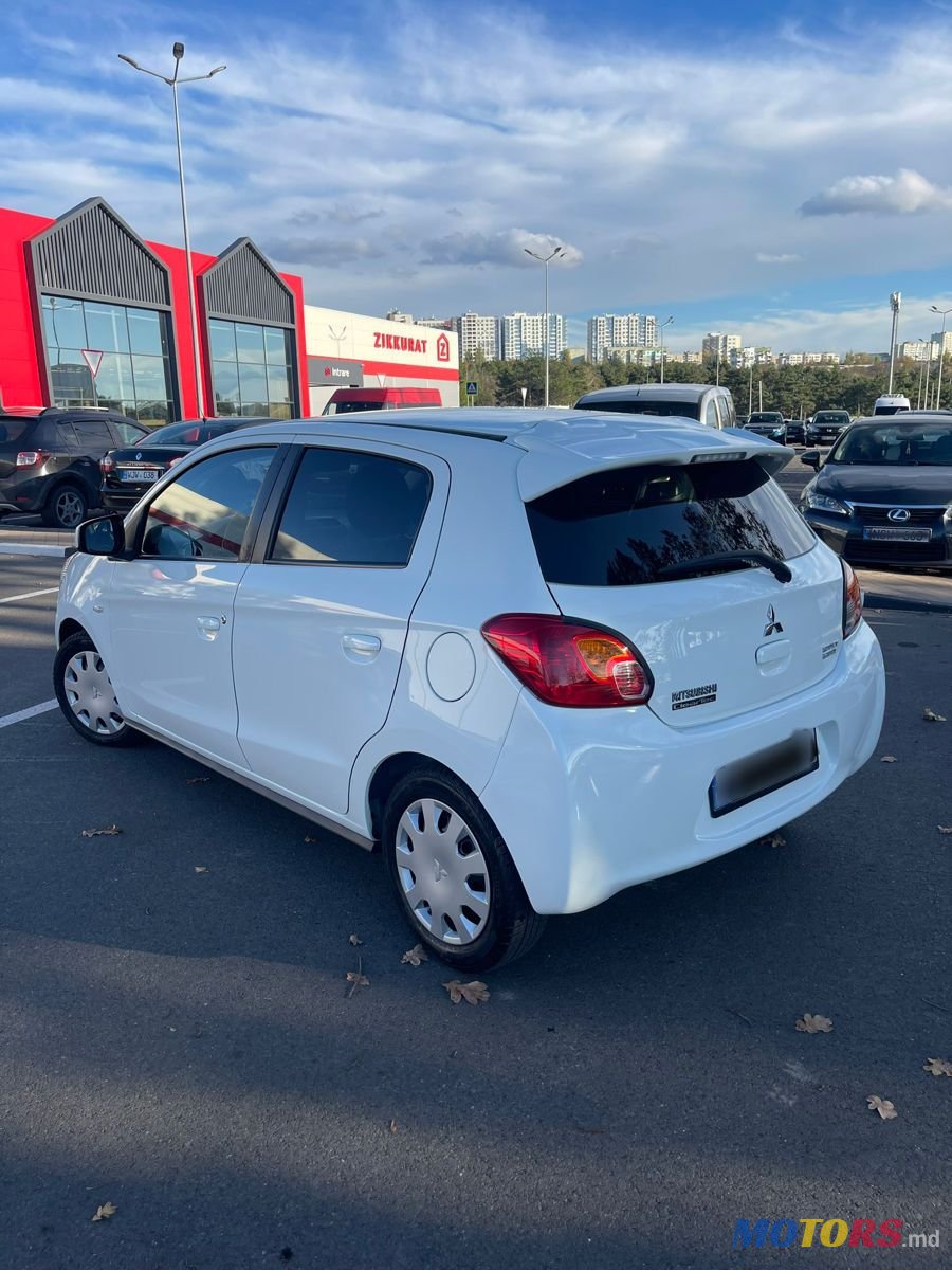 2015' Mitsubishi Space Star photo #4