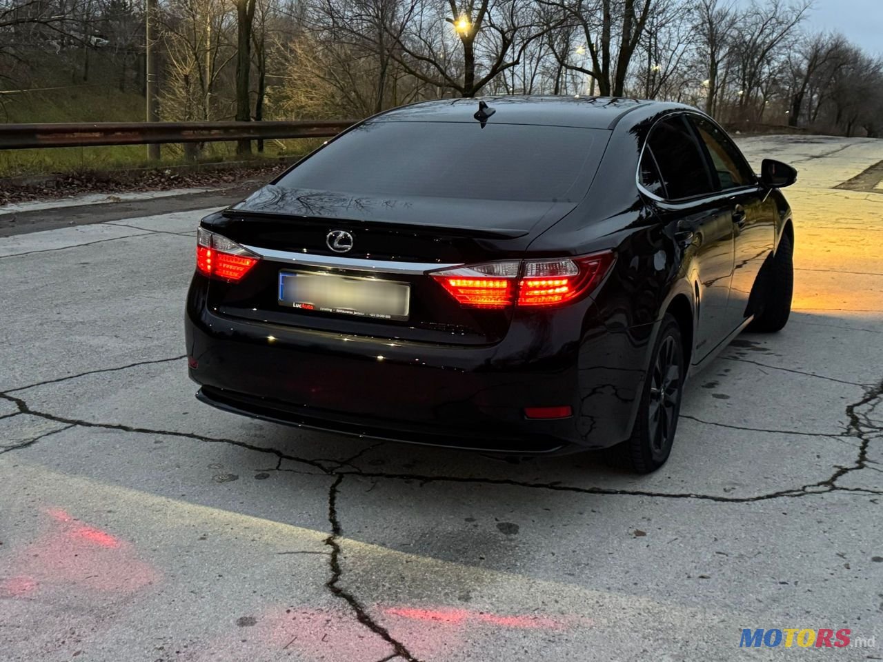 2013' Lexus Es Series photo #3