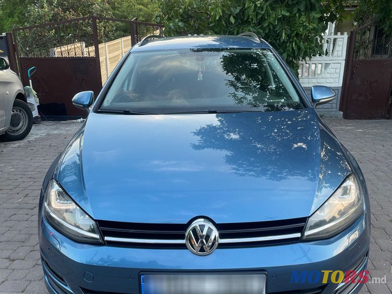 2015' Volkswagen Golf photo #2