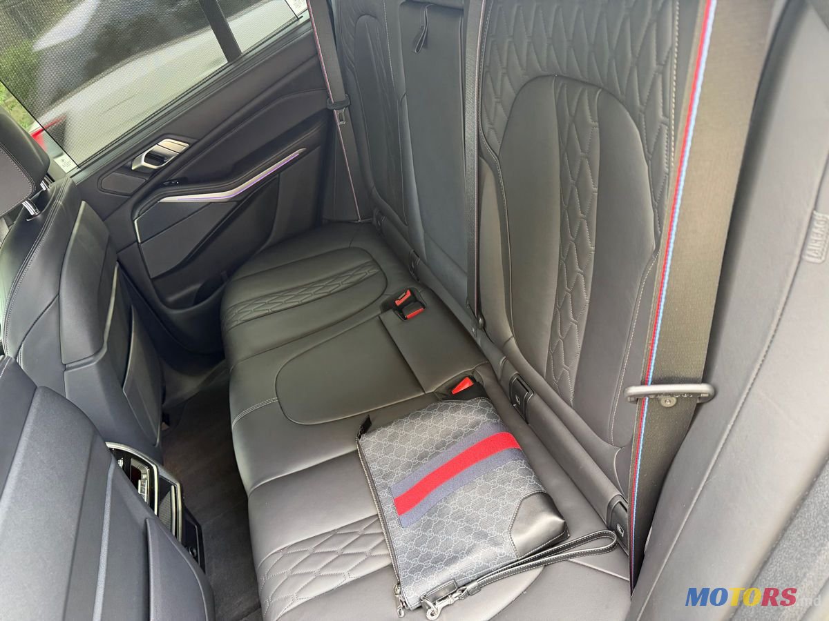 2020' BMW X5 photo #6