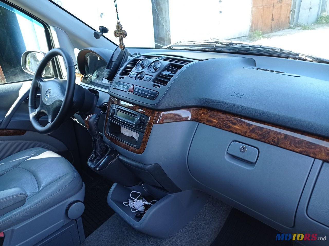 2005' Mercedes-Benz Viano photo #5