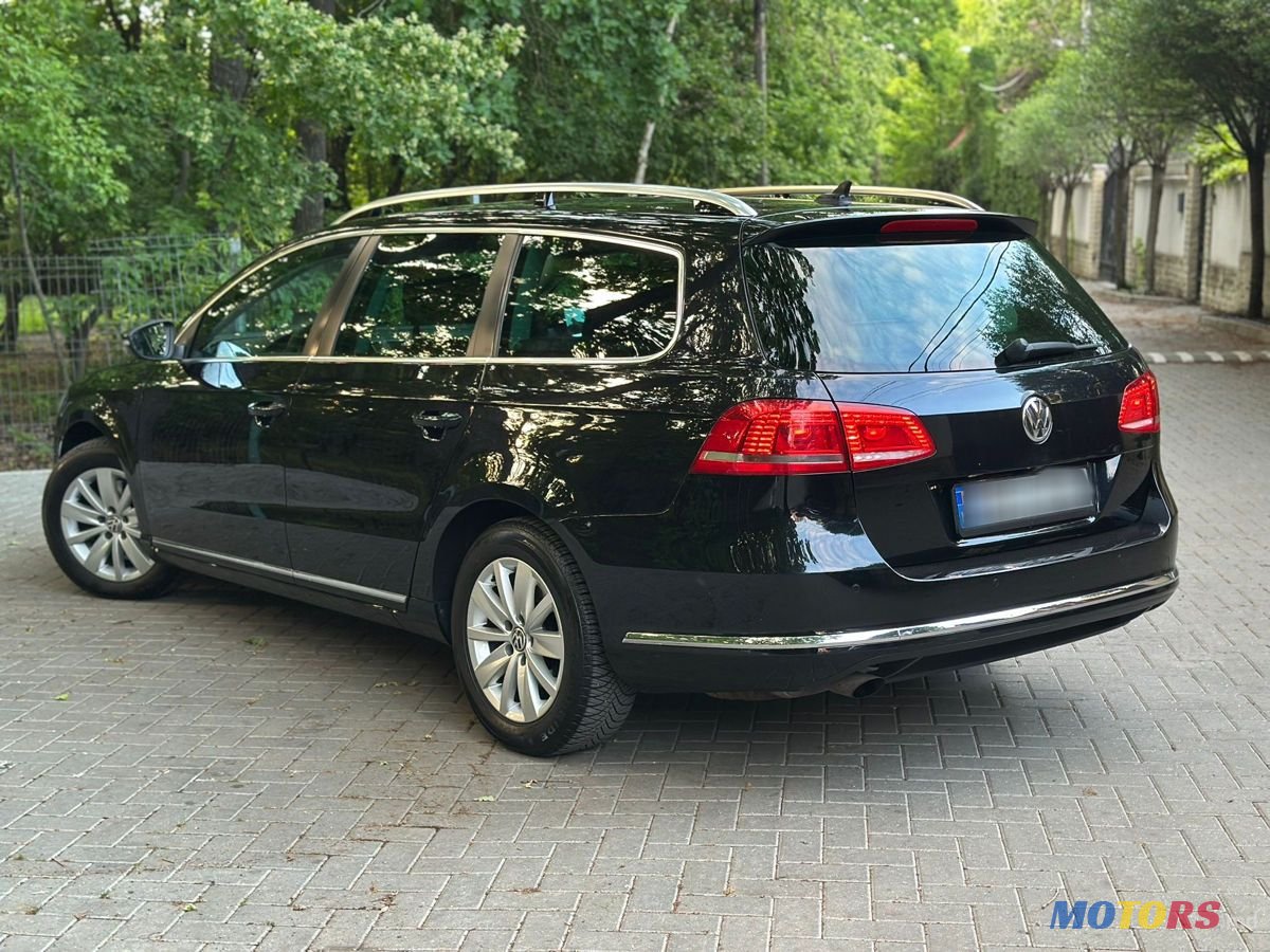 2014' Volkswagen Passat photo #2