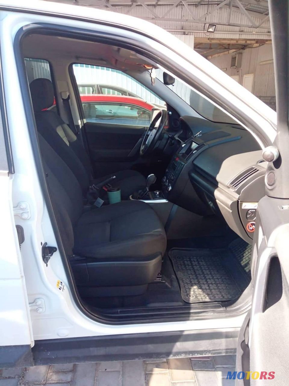 2010' Land Rover Freelander photo #6