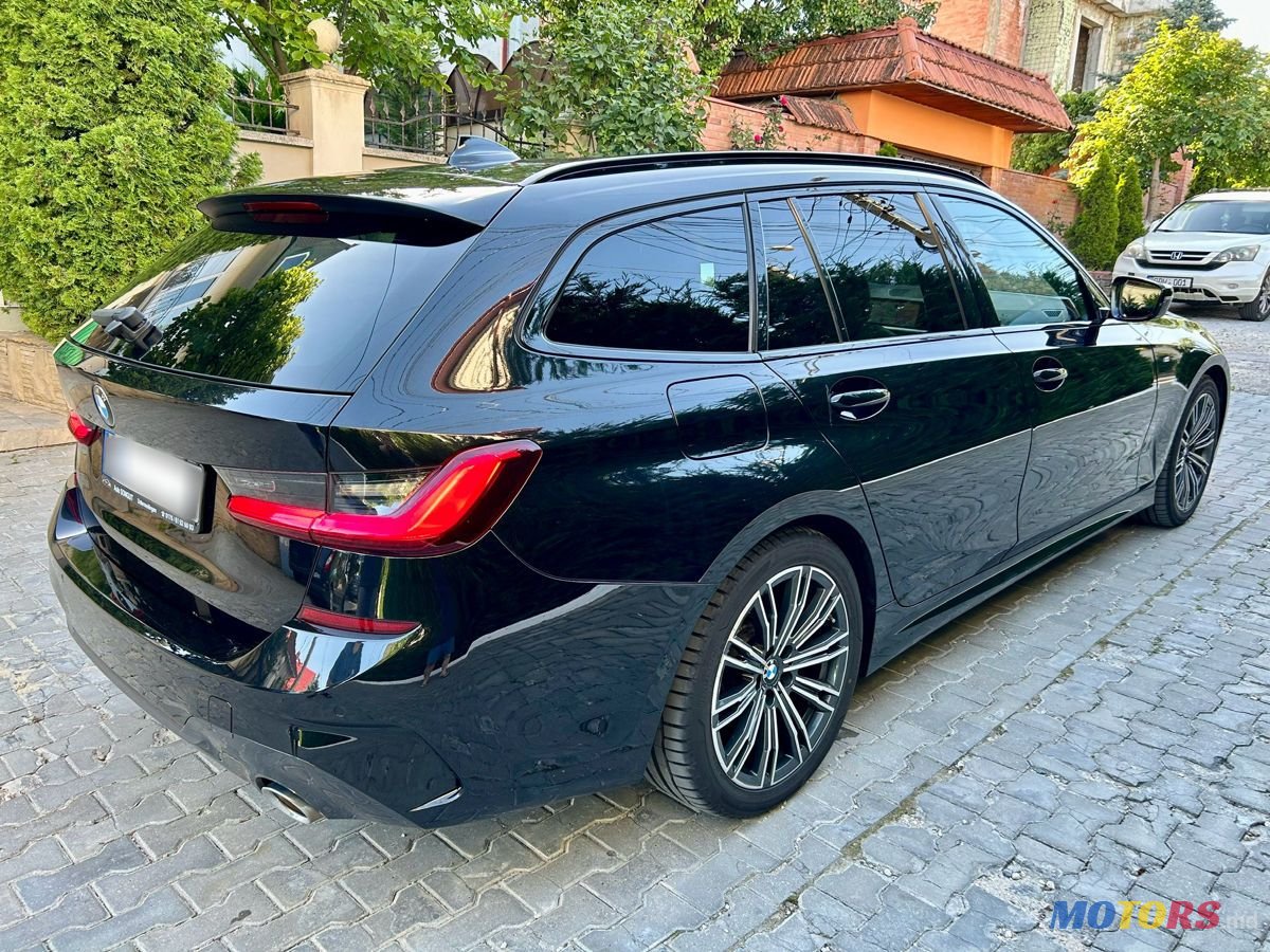 2019' BMW 3 Series photo #3