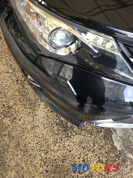 2014' Toyota Auris photo #2