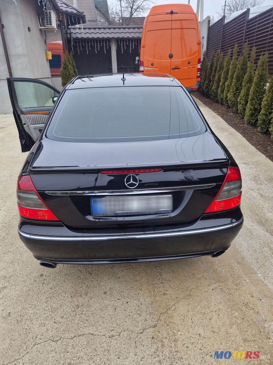 2006' Mercedes-Benz E-Class photo #3