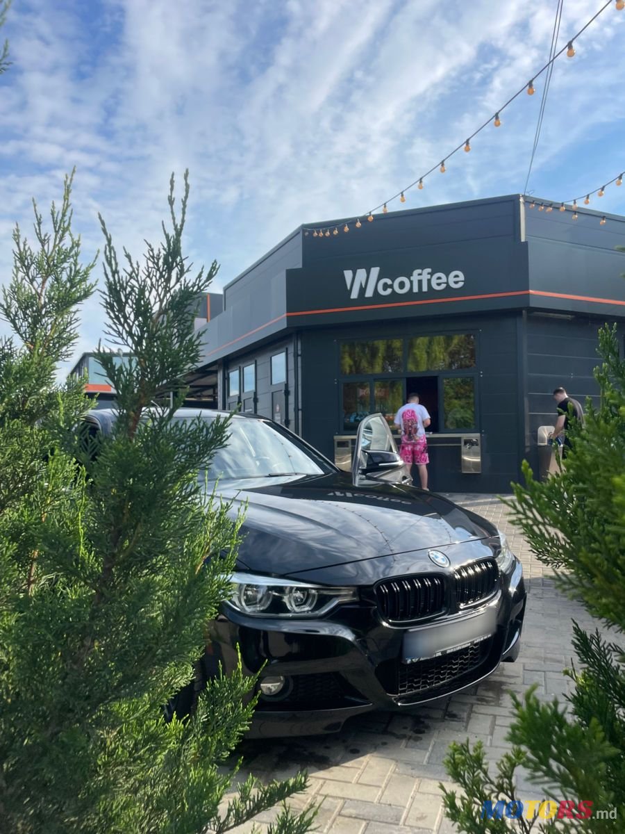 2018' BMW 3 Series photo #1