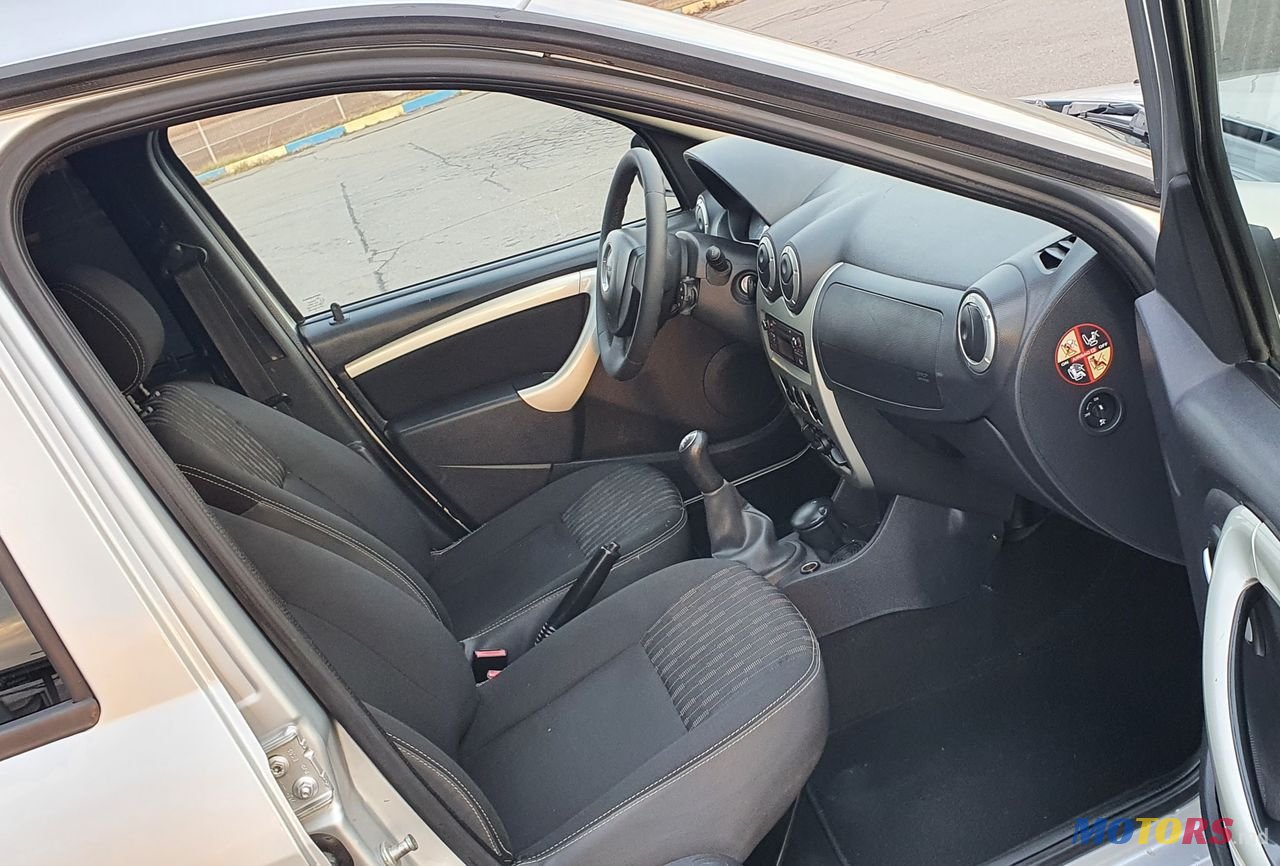 2012' Dacia Logan Mcv photo #6