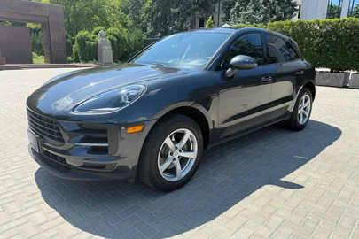 2020' Porsche Macan
