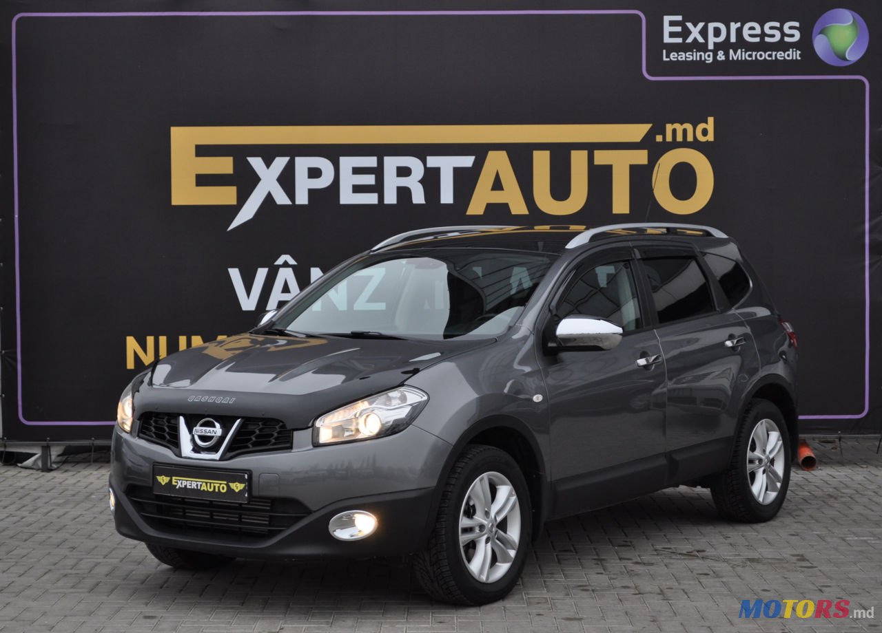 2012' Nissan Qashqai+2 photo #1
