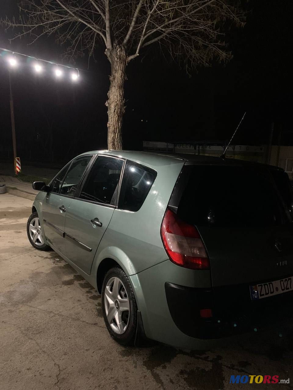 2005' Renault Grand Scenic photo #1