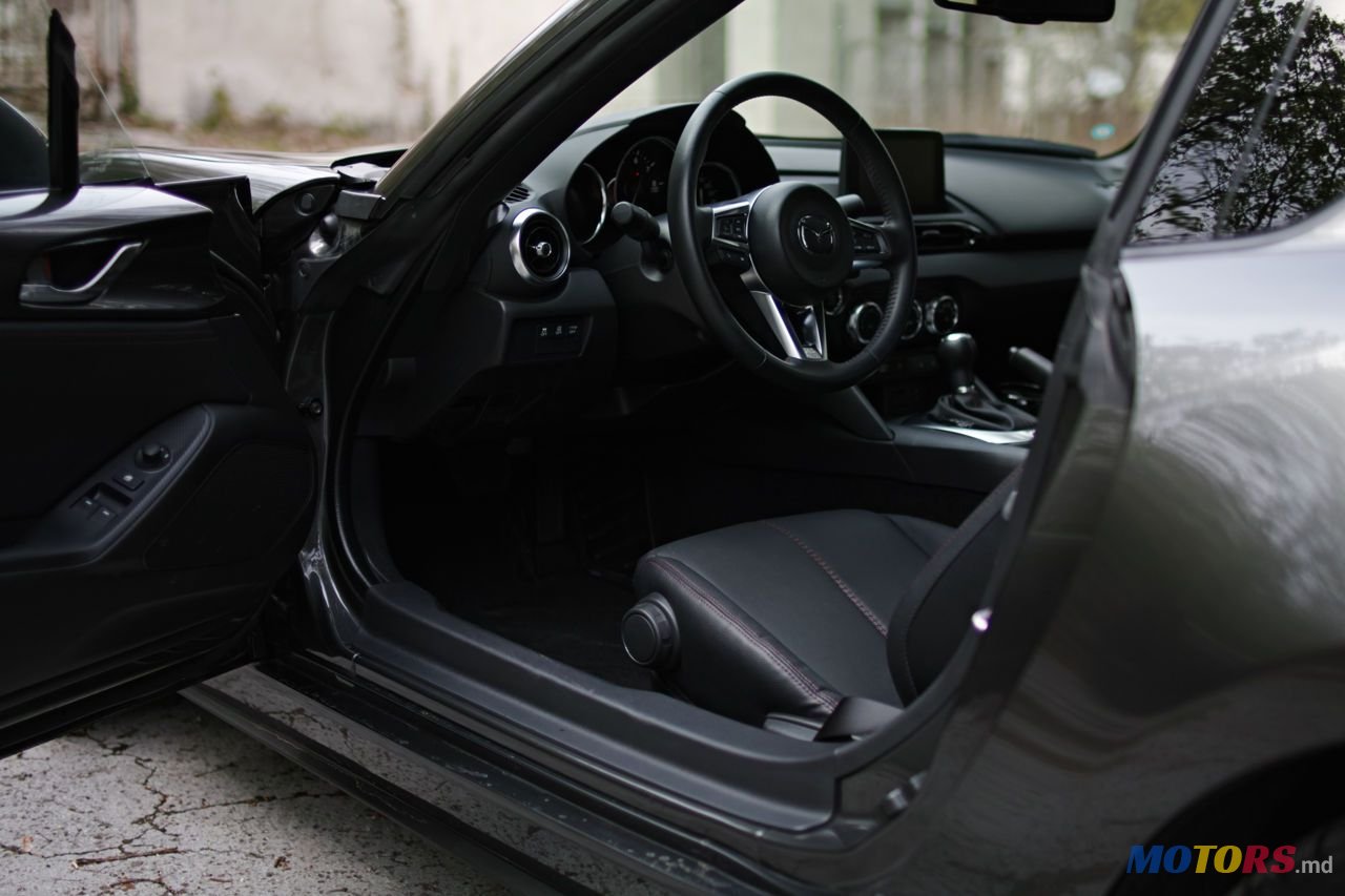 2019' Mazda MX-5 photo #3