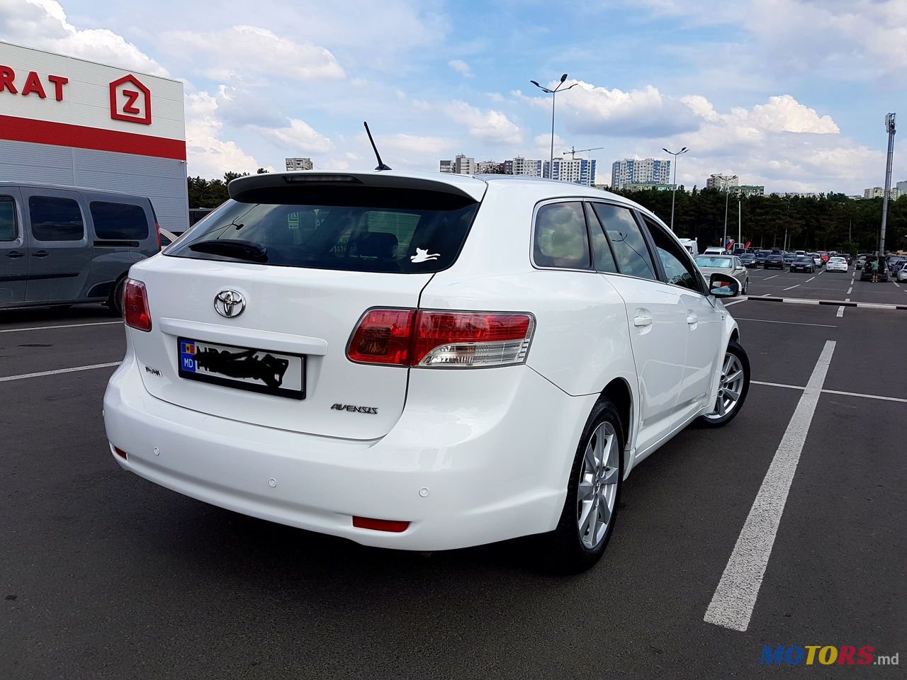 2010' Toyota Avensis photo #4