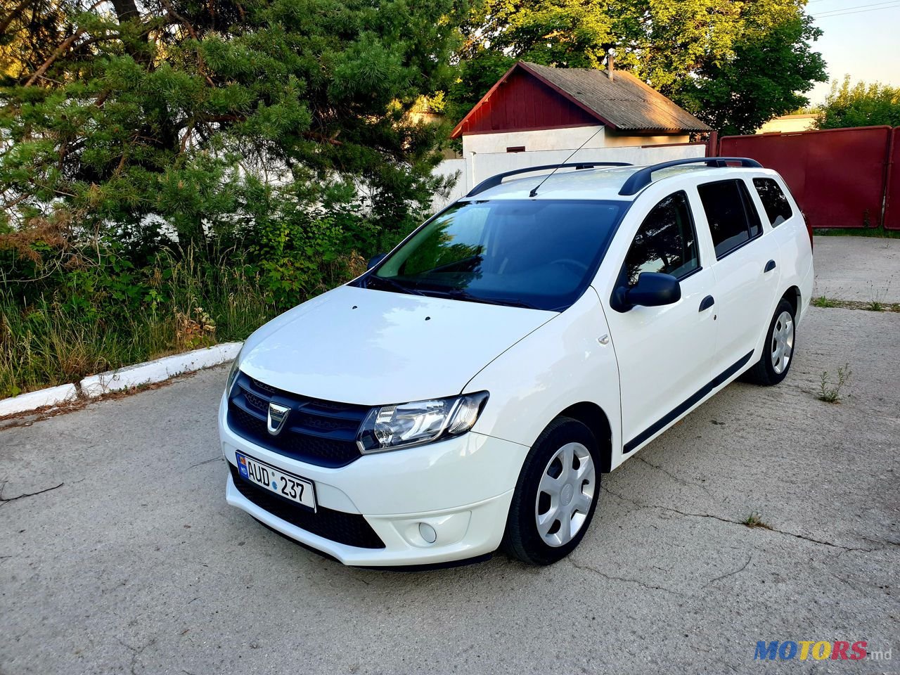 2015' Dacia Logan Mcv photo #1
