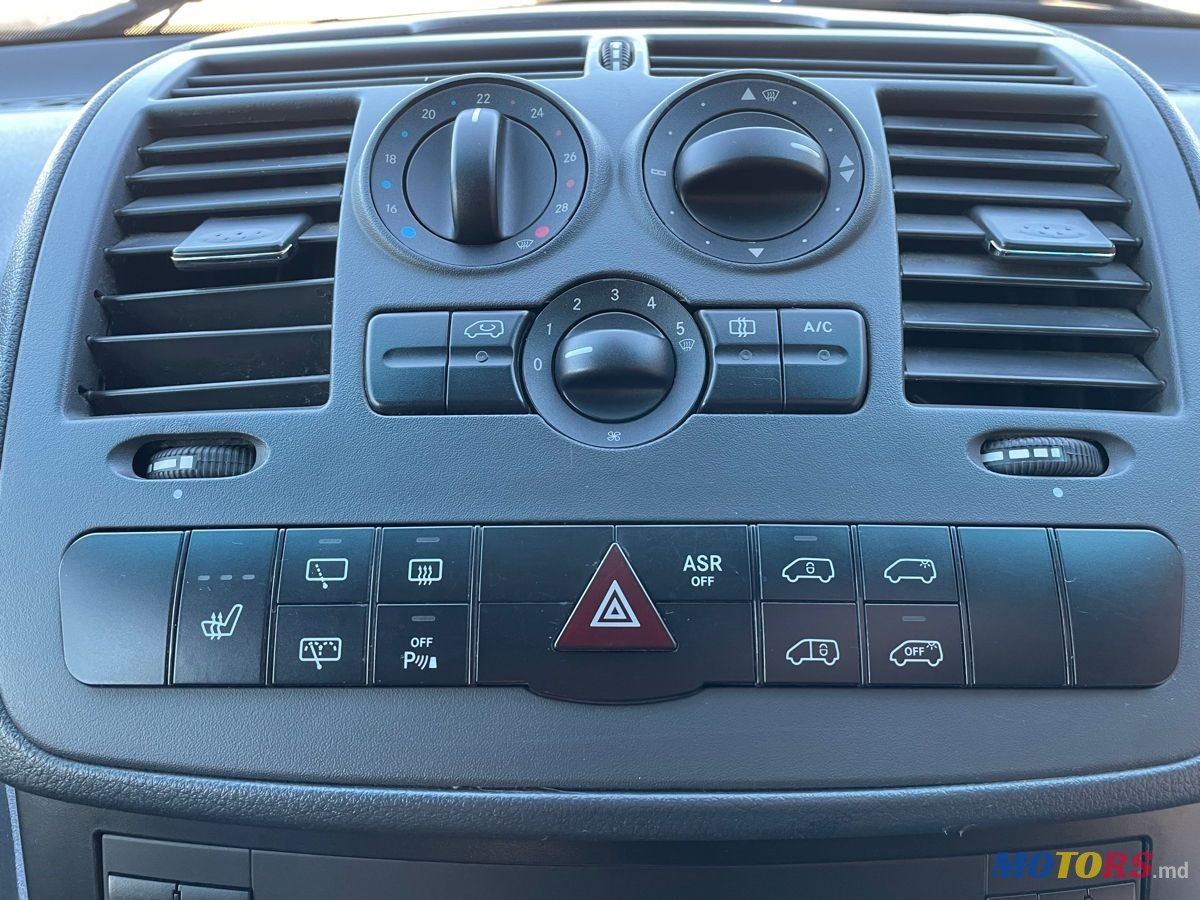 2013' Mercedes-Benz Vito photo #5