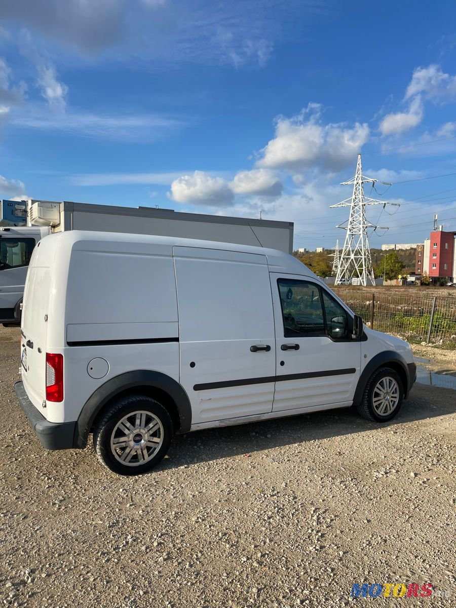 2011' Ford Tourneo Connect photo #4