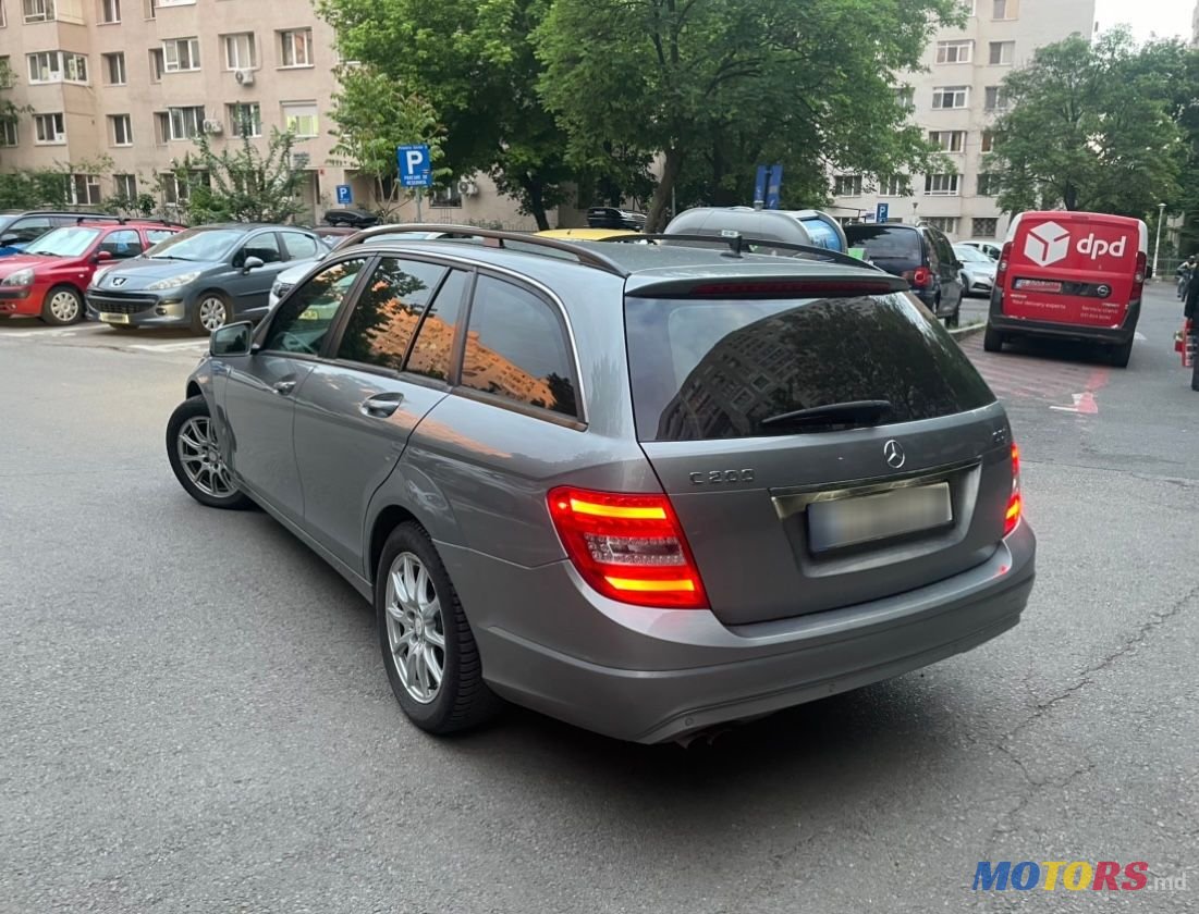 2013' Mercedes-Benz C-Class photo #2