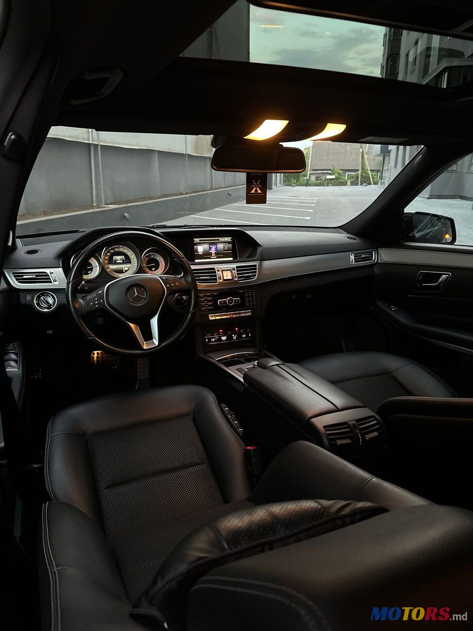 2014' Mercedes-Benz E-Class photo #5