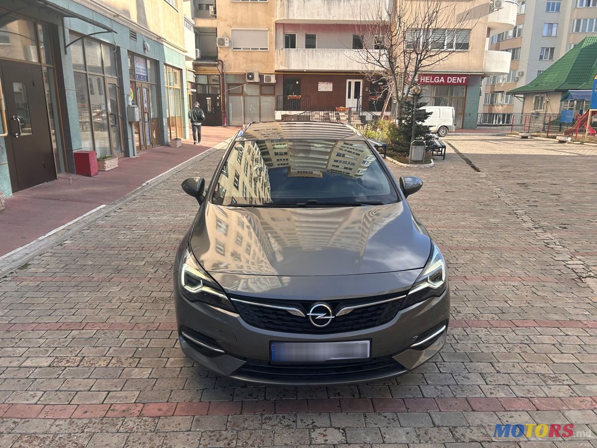 2019' Opel Astra photo #1